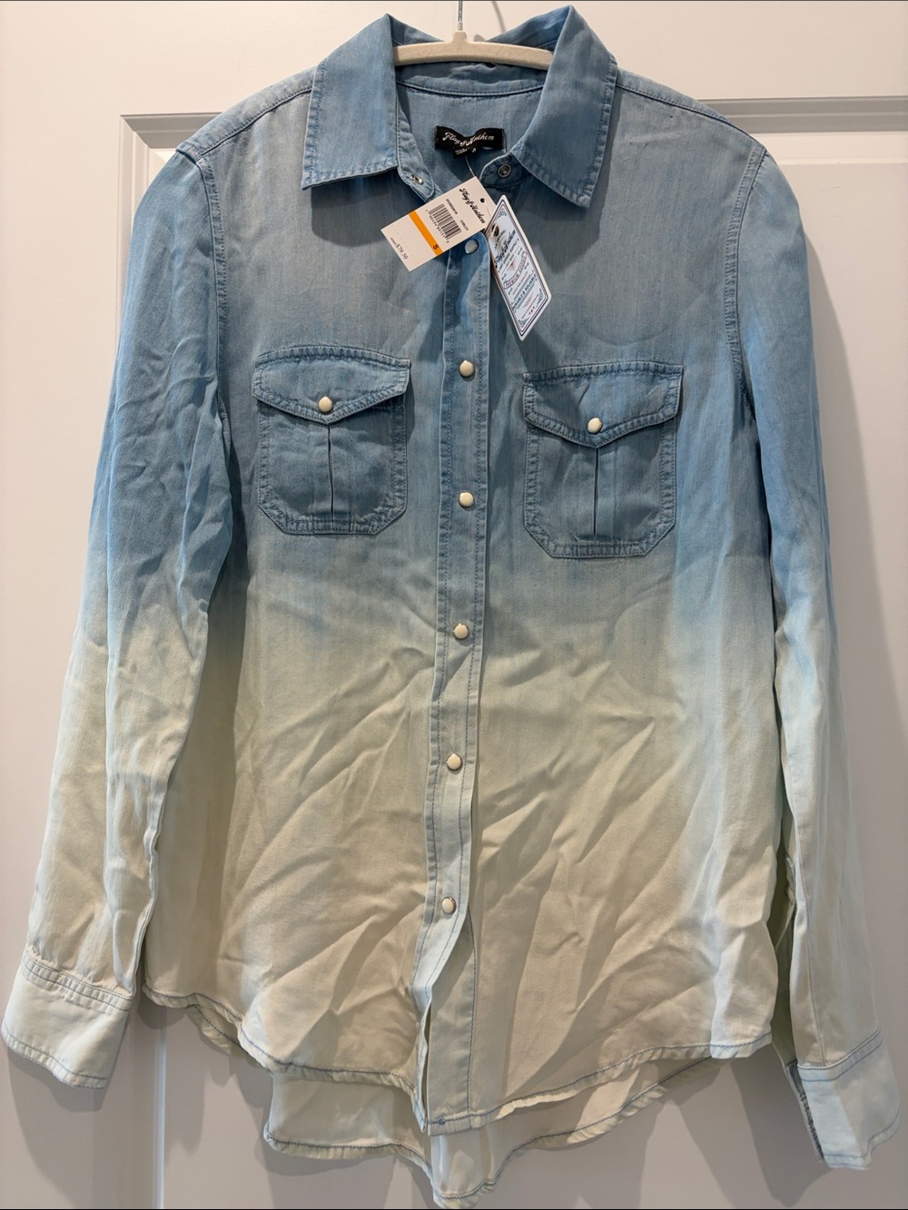 Light Blue Ombre NWT Denim Button-Down Shirt - Unbranded